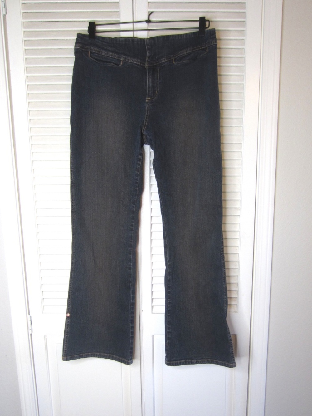 LA Blues Vintage stretch flare jeans dark wash - Size 14
